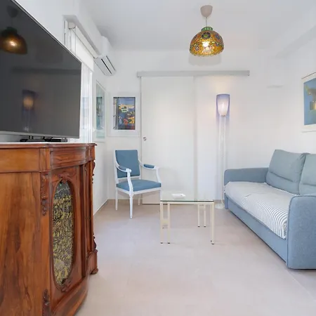 Les Voiles De Golfe-Juan